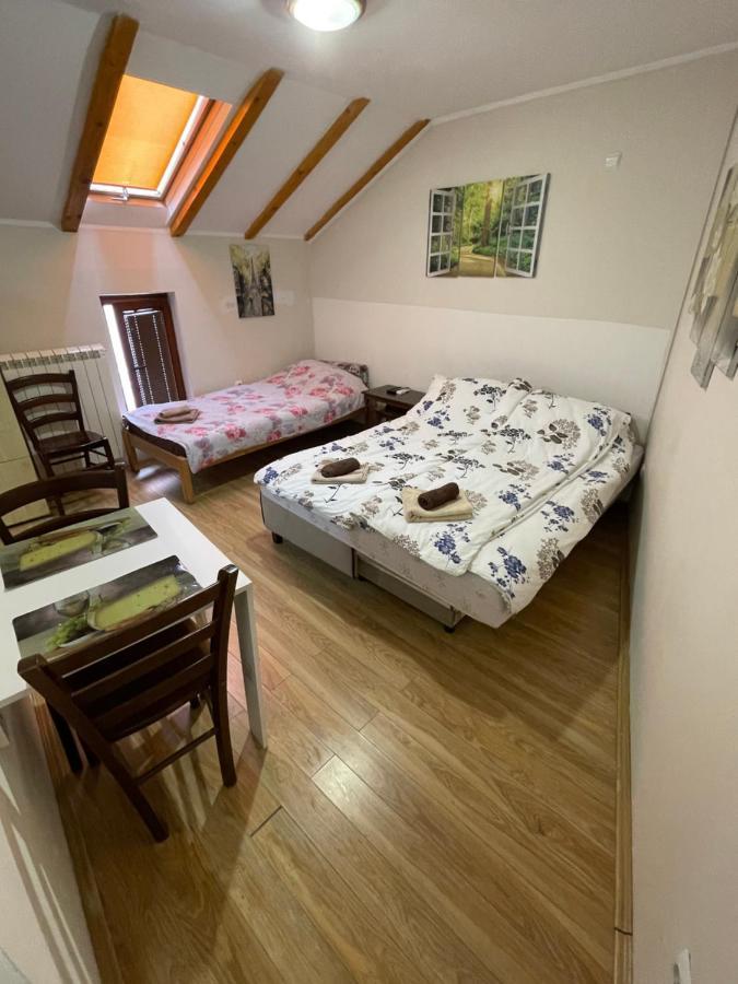 Bulevar Apartments โปชาเรวัซ ภายนอก รูปภาพ