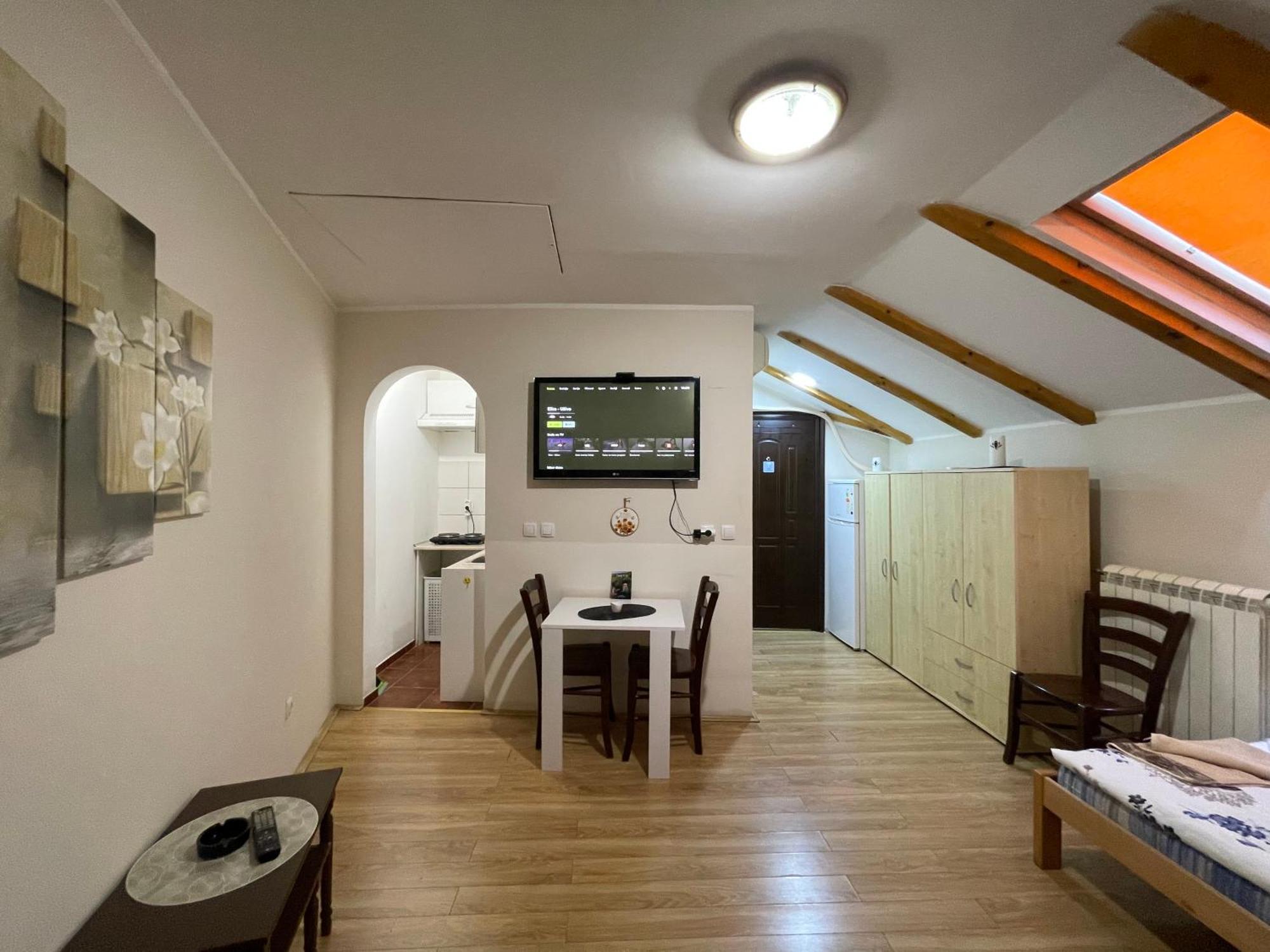 Bulevar Apartments โปชาเรวัซ ภายนอก รูปภาพ